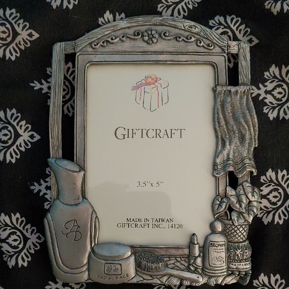 Silver Photo Frame - Picture 3 of 3